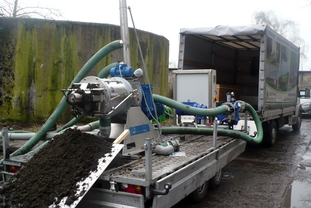 P1090627-separator